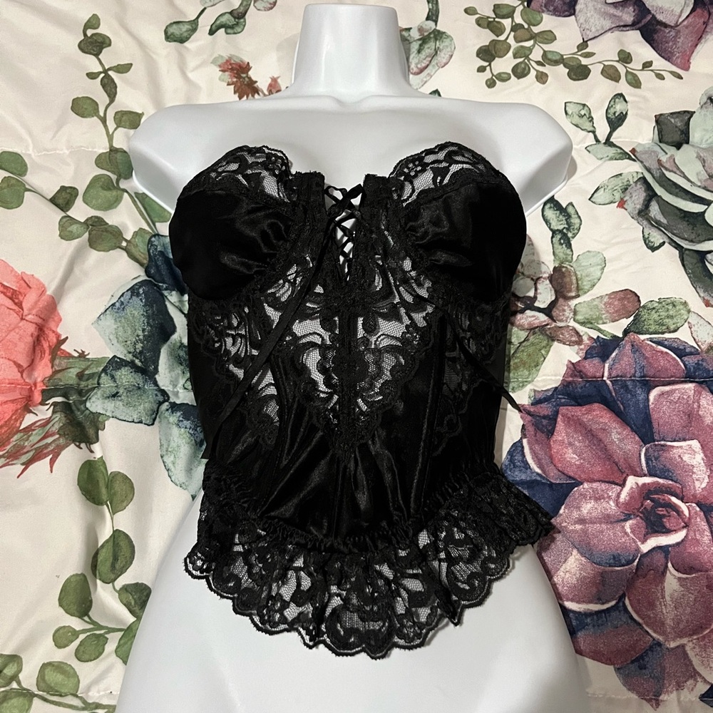 Vintage Victorias Secret Gold Label Black Lace Satin Corset Top 38B Strapless